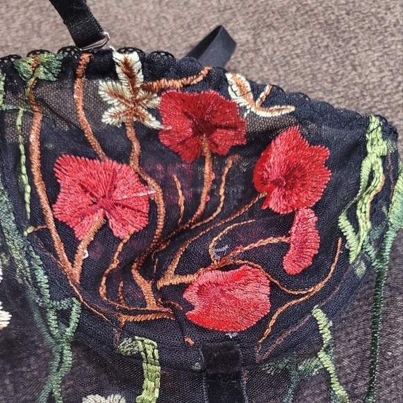 Women Black Midnight Lingerie Floral Embroidered-Tulle Sheer Bodysuit Sz L NWOT - Picture 2 of 10